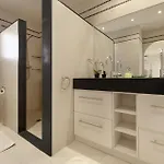 Villa Xenofilia 7 *